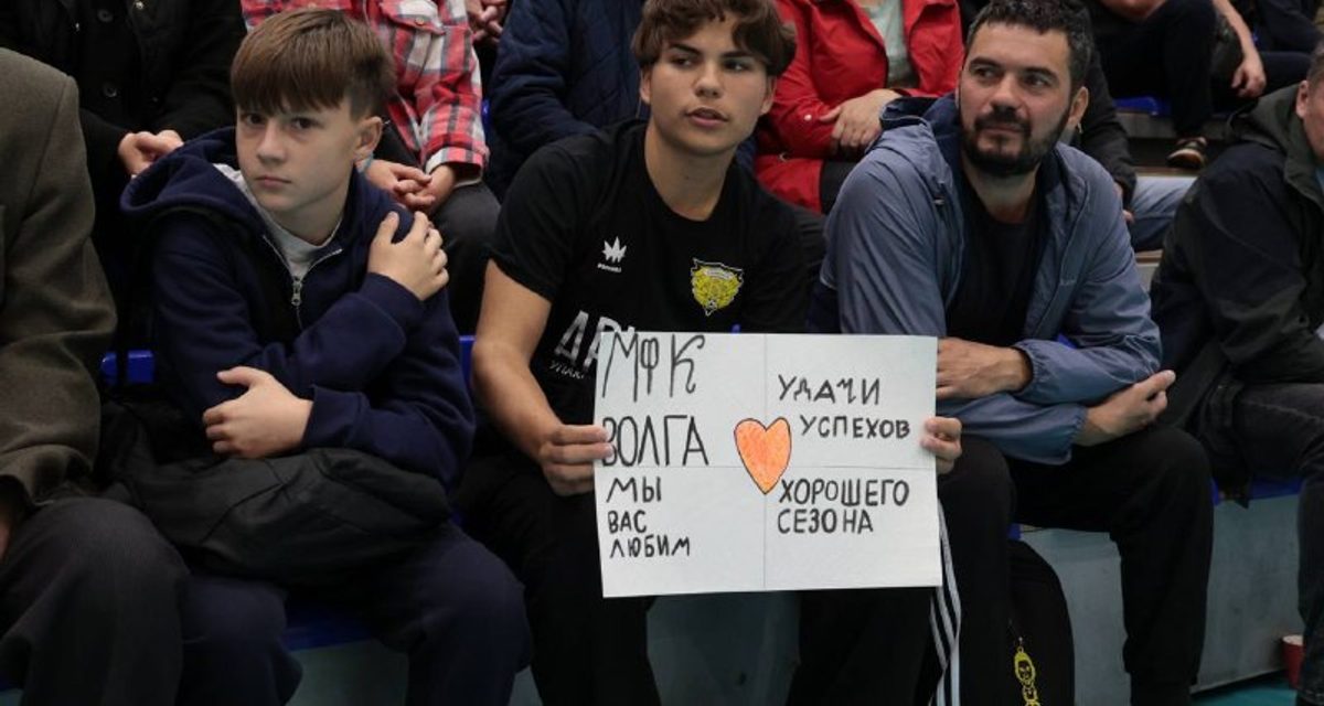 «Волга» забила пять мячей команде из Ухты и начала сезон без поражений