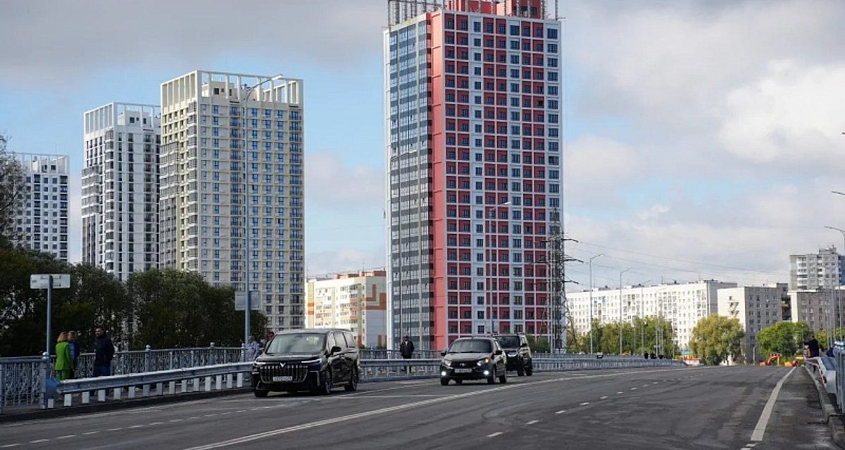 В Ульяновске открыли движение по новому мосту через Свиягу — он разгрузит Минаева и Пушкарёва