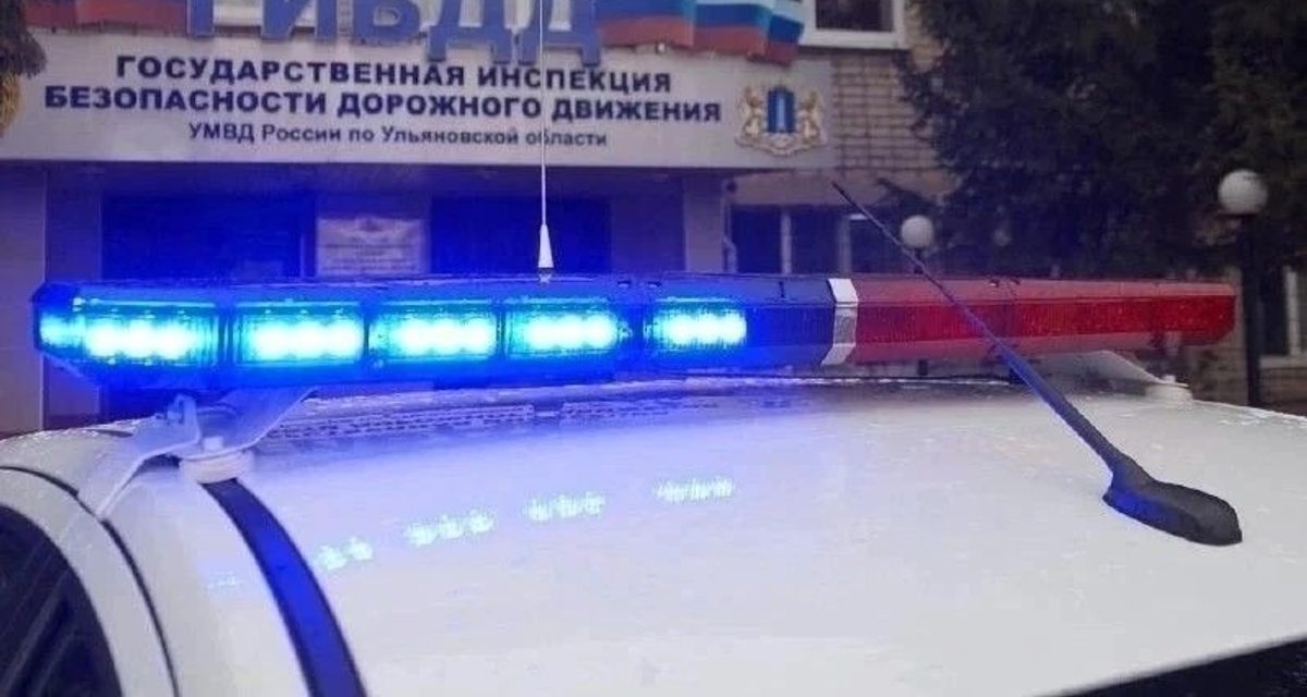 Молодой водитель BMW устроил дрифт на площади, врезался в бордюр и сбежал — его поймали